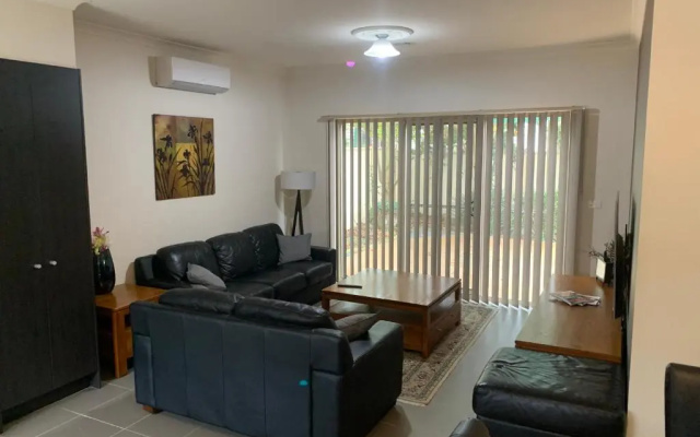 Elmsford Cottage