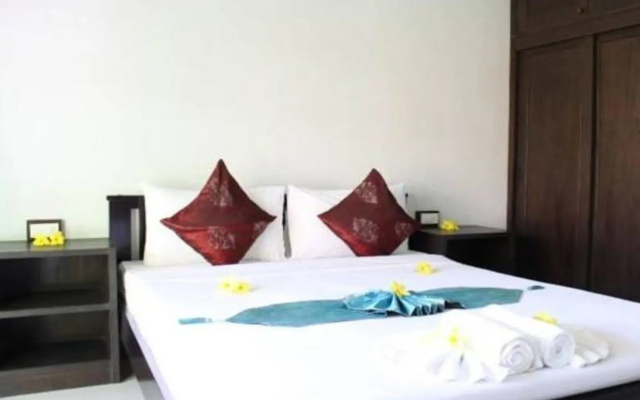 Khanom Sunrise Beach Hotel