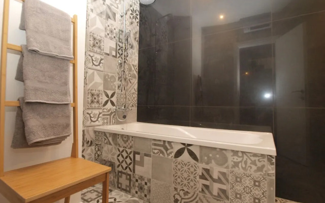 Apartment 1634