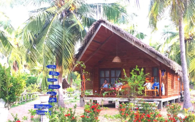 Ruuk Village
