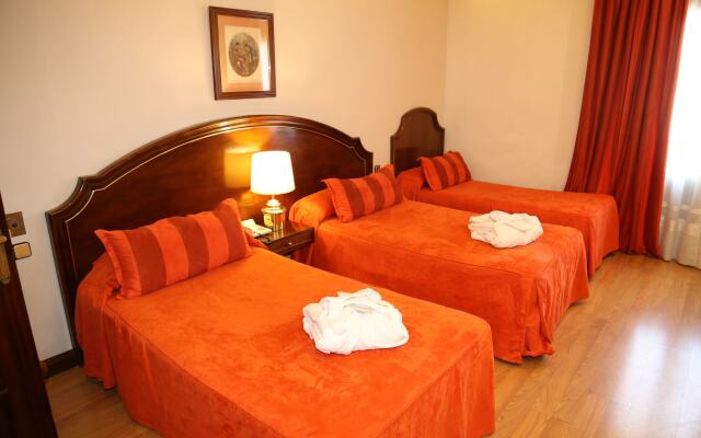 Hotel M.A. Princesa Ana вид на фасад