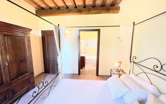 Detached Villa - Sleeps 10 - Pool - Pergola - Playground for Children - Wifi