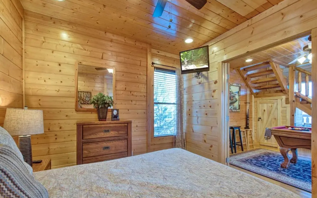 Bella Yani - Three Bedroom Cabin