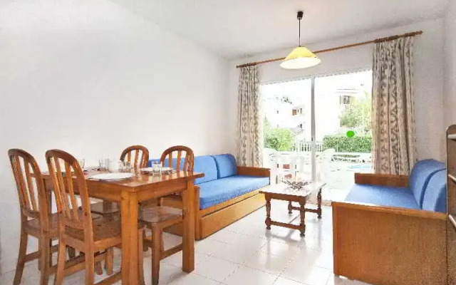 Apartamentos Llevant