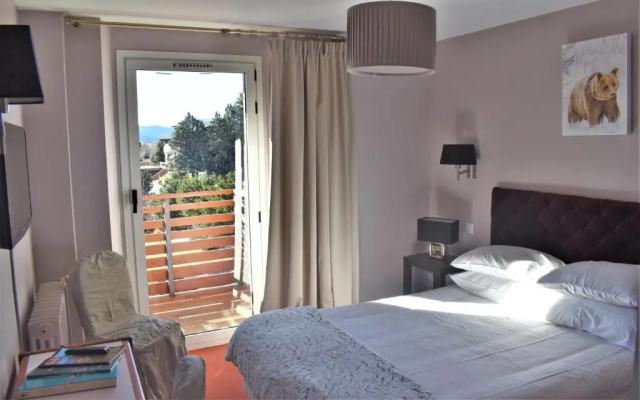Hotel Corrieu
