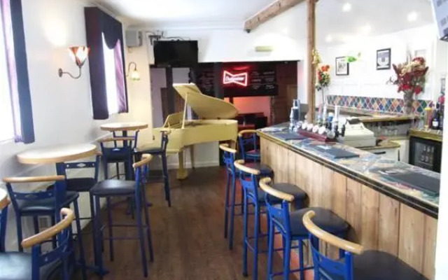 The Shipwrights Arms Hotel