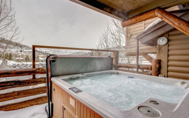 Comstock Lodge by Deer Valley's Signature Collecti