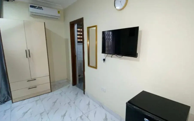 NickJaak Courtyard Rooms