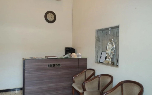 Room Maangta 132 - Vile Parle West