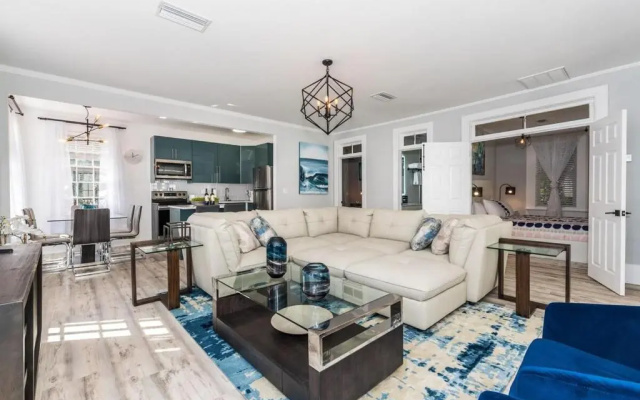 20 Hypolita - Luxury Downtown Apartment