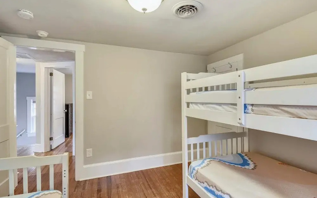 Laurel Street 108