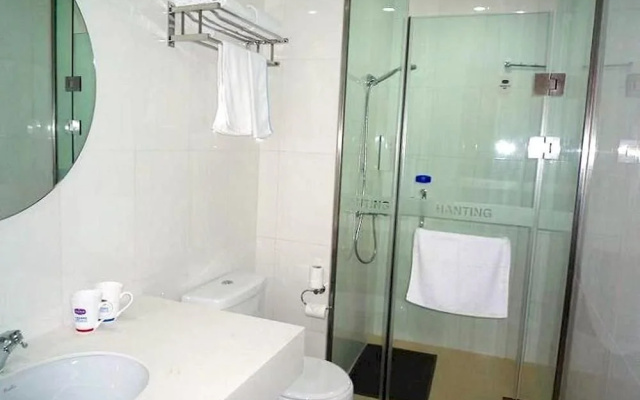 Hanting Express Shenyang North 2nd East Road