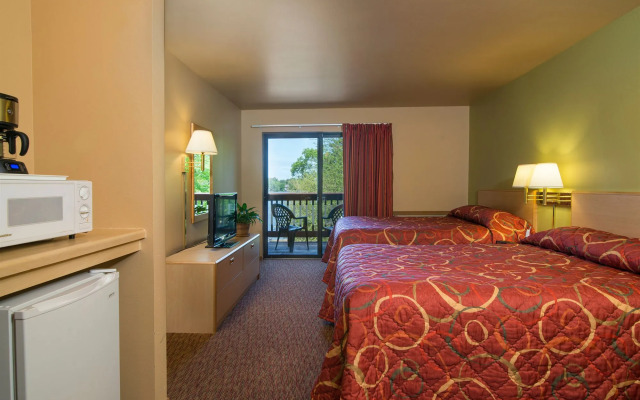 Sunset Bay Resort & Suites