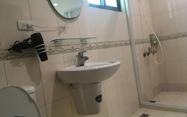 Dong Gang Li Yuan Homestay