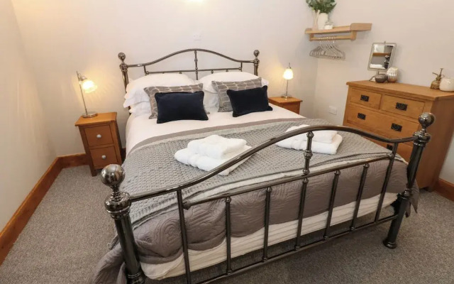Larl Cottage