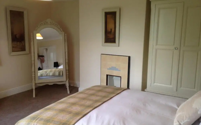Whitethorn Bed and Breakfast
