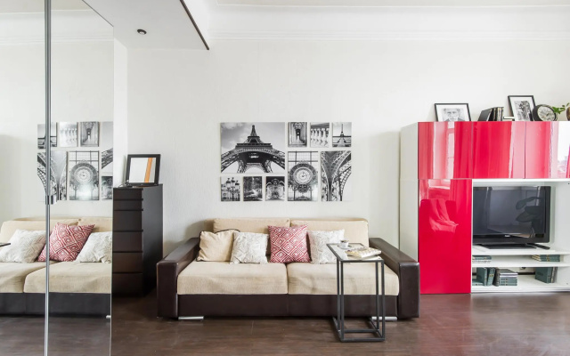 GMApartments (ДжиЭмАпартментс) на улице Серафимовича