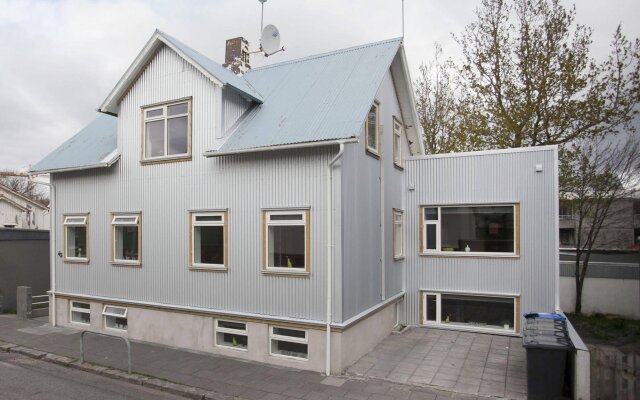 Stay Apartments Grettisgata in Reykjavik, Iceland from 321$, photos, reviews - zenhotels.com hotel front