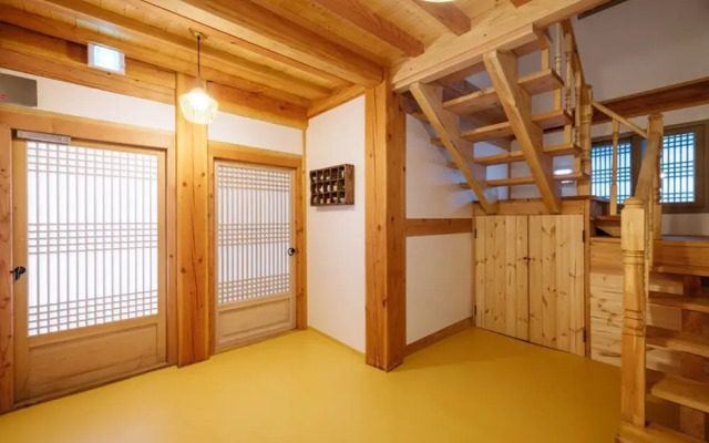 Daegu Seomun Hanok Guesthouse