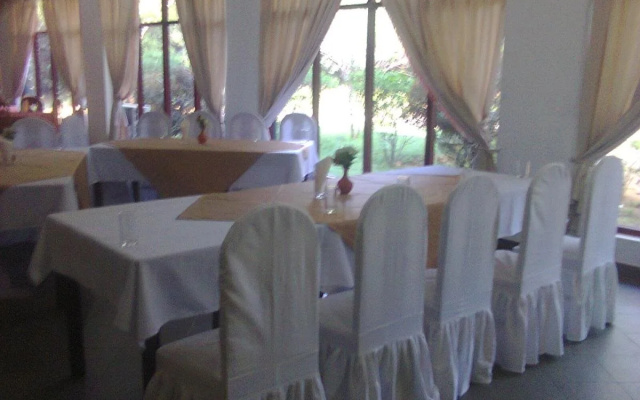 Lihini Village Hotel