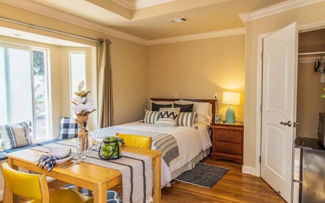 Lemon House - Cozy, In-law Studio
