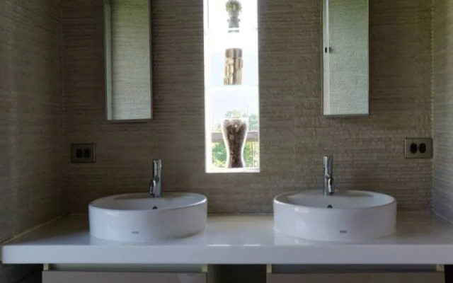 35 A-Li BnB