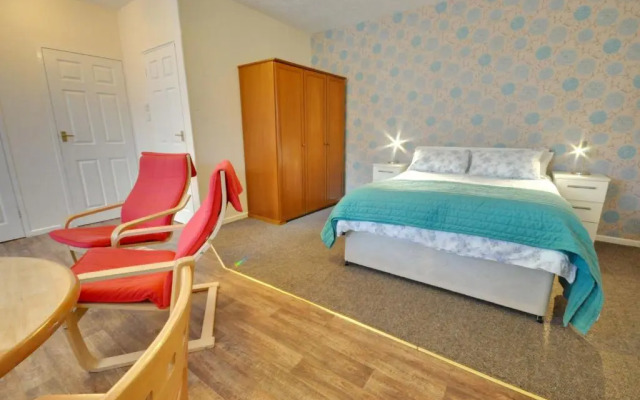 3 The Coach House