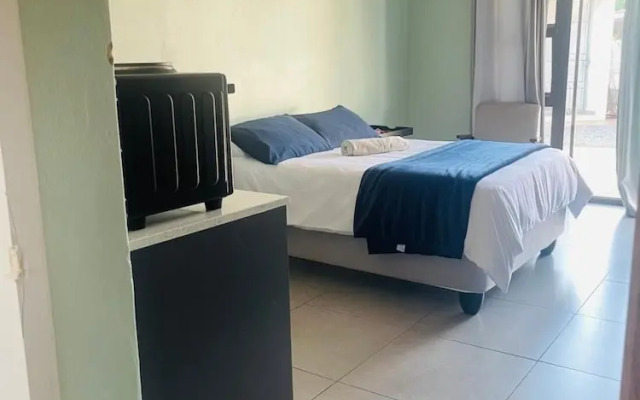 Room in B&B - Trendybliss Guest House - N0294