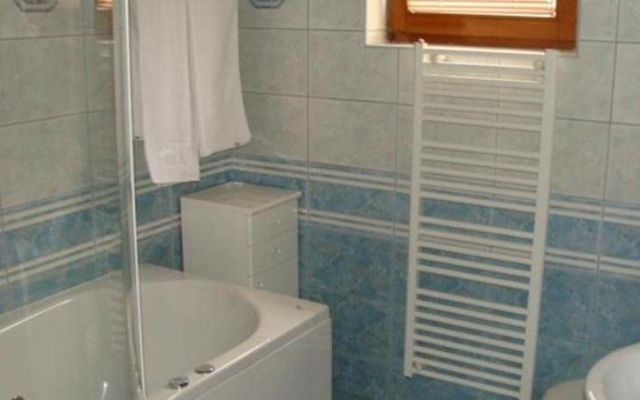 Delminium Hotel