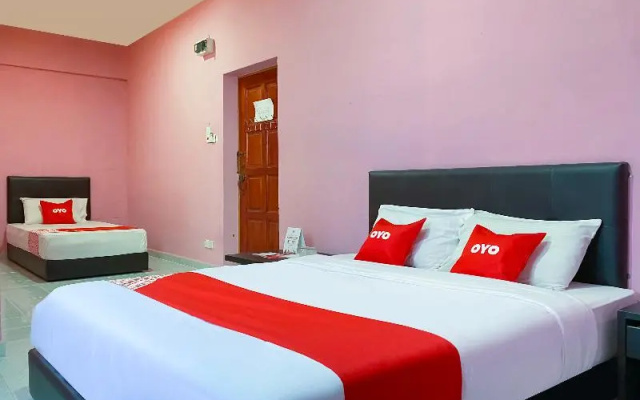 Hotel Coop by OYO Rooms