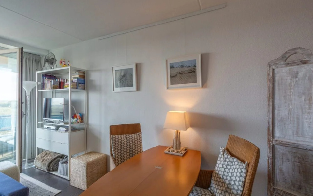 Apartment With Kitchen