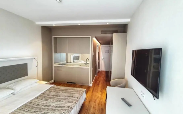 Leo Group Luxury Apartment 24-32 Alliance Palace