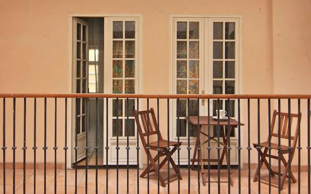 1 Bed Flat - Sleeps 4 - Balcony - Wifi