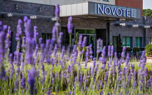 Отель Novotel Milan Malpensa Airport Италия, Кардано-аль-Кампо - 3 отзыва об отеле, цены и фото номеров - забронировать отель Novotel Milan Malpensa Airport онлайн вид на фасад