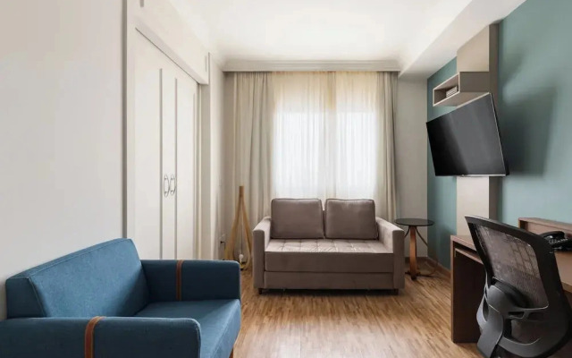 The World Hotel by Wecare Hosting