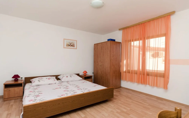 Apartments Dragan