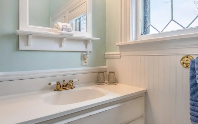 The Lamplighter Bed & Breakfast of Ludington