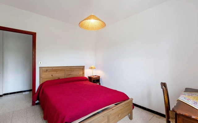 Flat With Pool in the Heart of Vineyards
