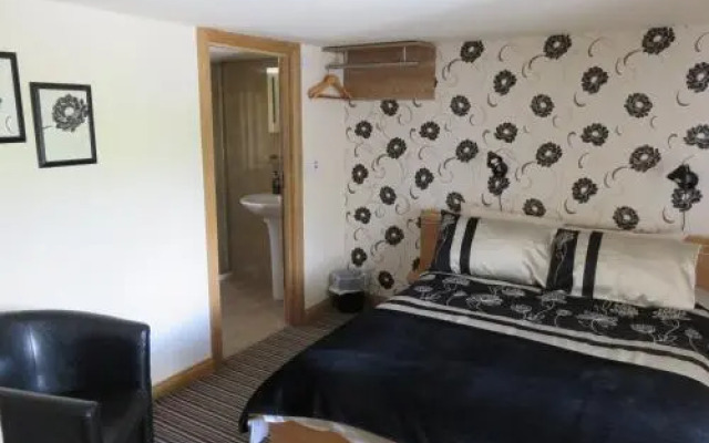Masons Arms Hotel