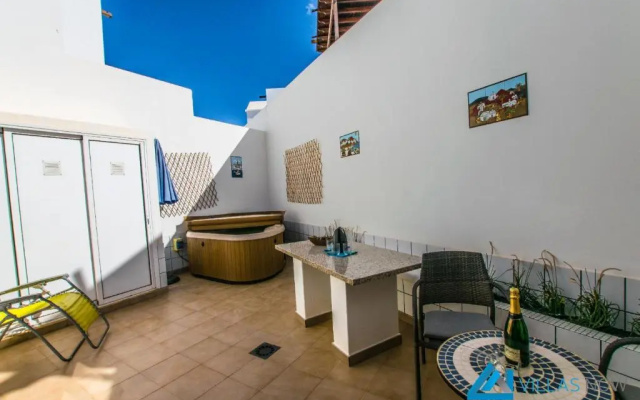 Villa Vistamar - LH165 By Villas Now Ltd