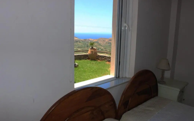 Athanasia Holiday House