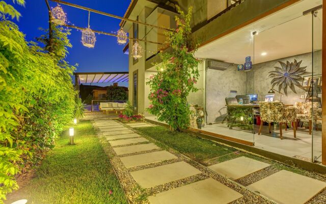 Отель Galano Suites Alacati Чешме вид на фасад