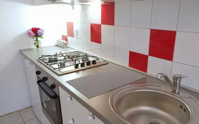 Apartment Lakatos