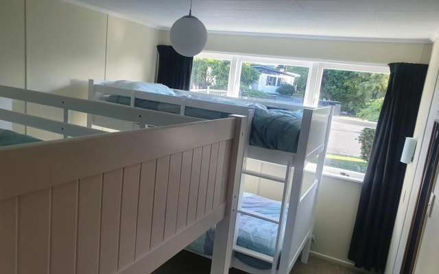 Kapuka Paradise - Wharewaka Holiday Home