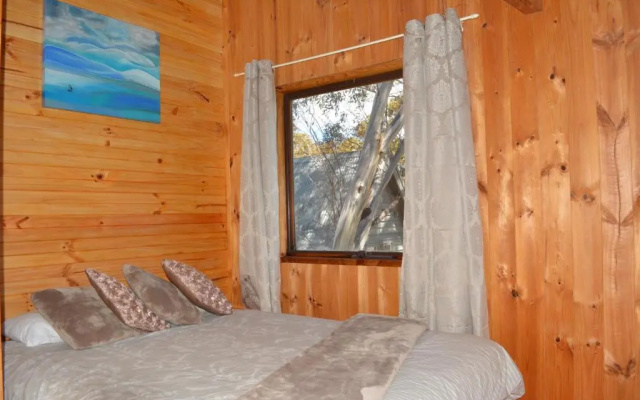Snowdrop Lodge