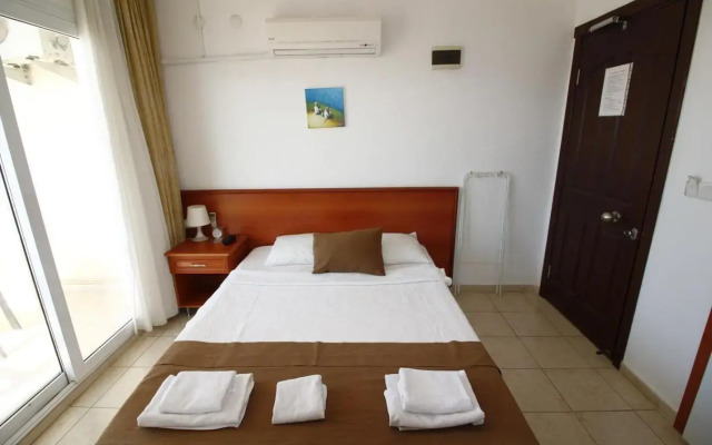Bonapart Hotel