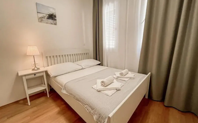 Pinia apartments