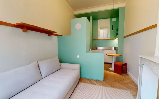 Delightful 1-bed Studio w Shared Co-working Space