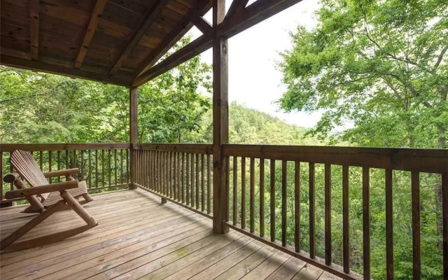 Whispering Secrets - One Bedroom Cabin
