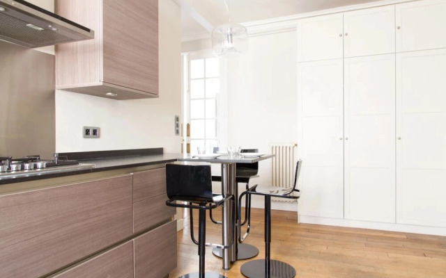 Private Apartment Marais Francs Bourgeois